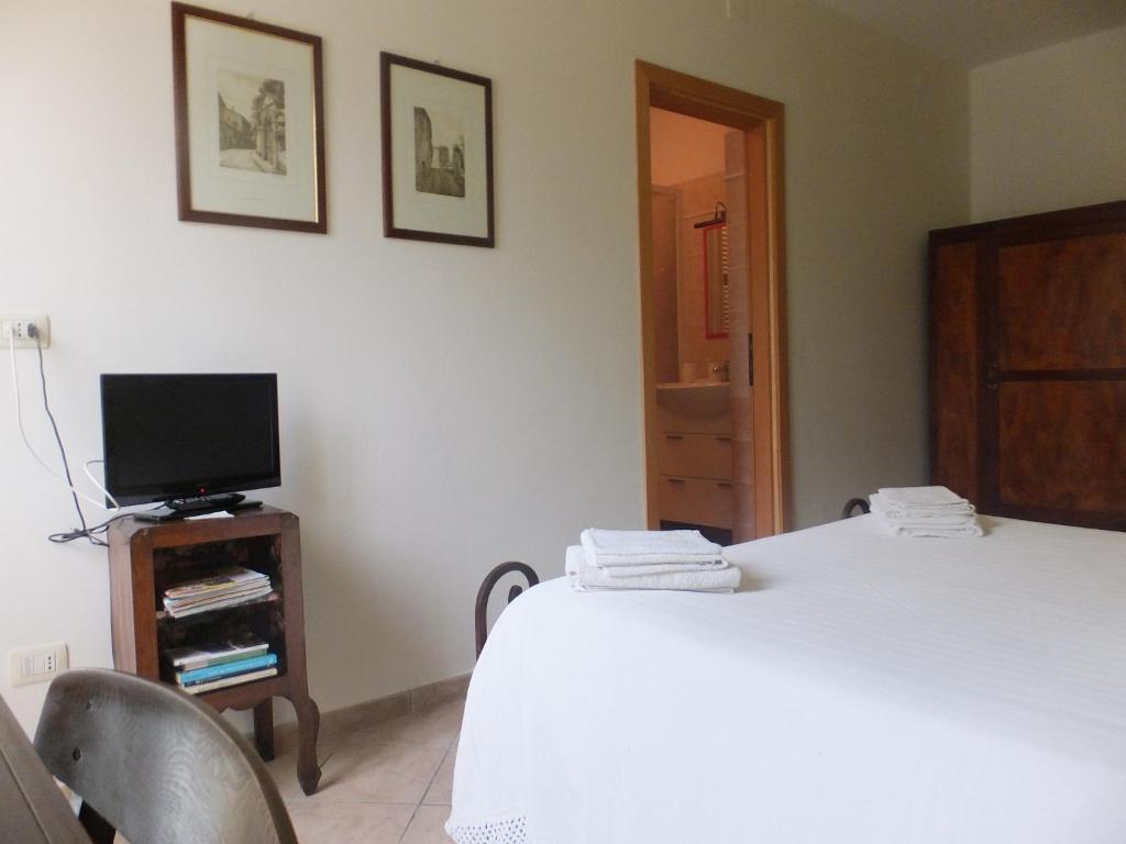 Cascina Antonini Guest House Foligno Ruang foto